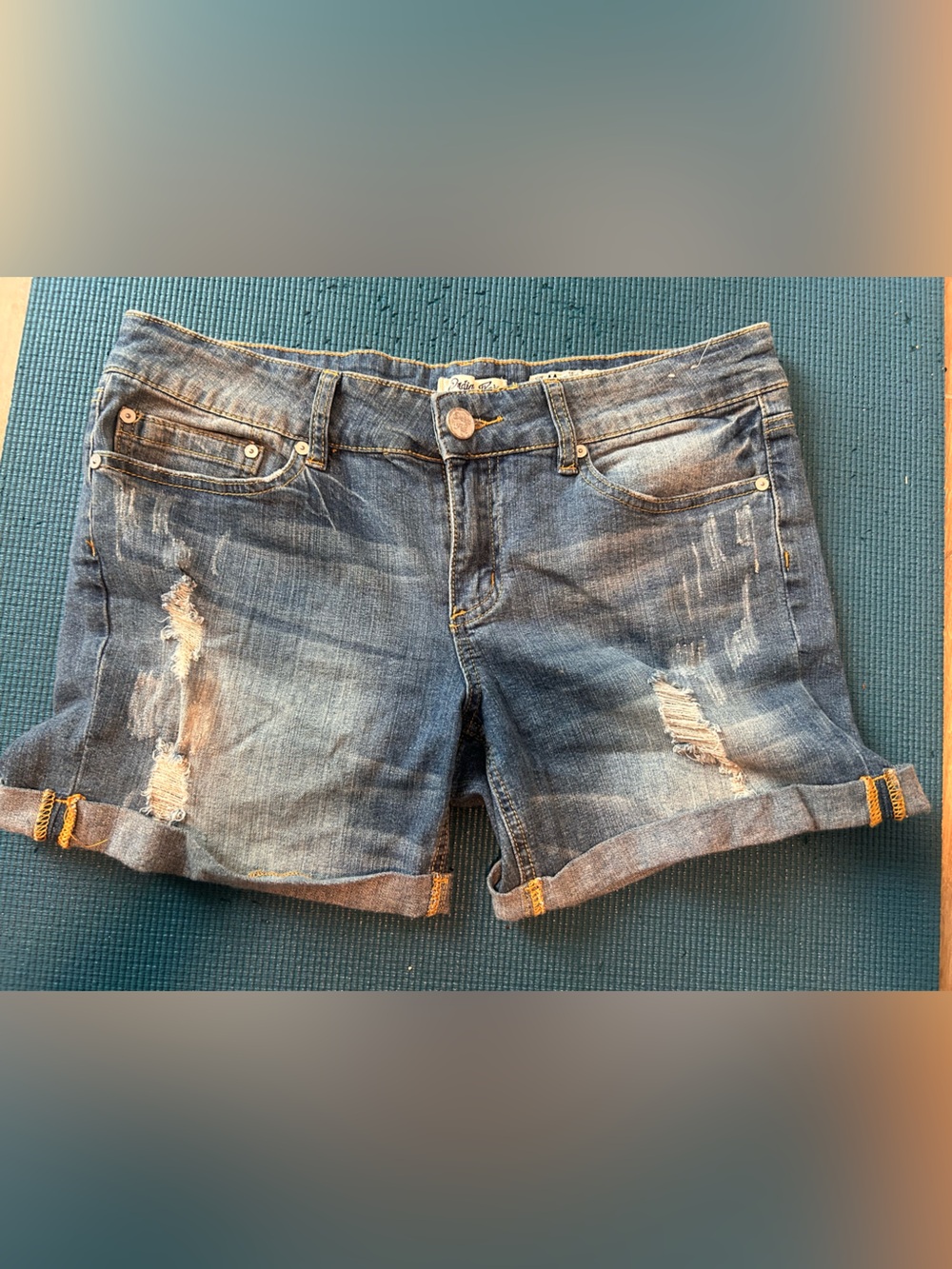 Distressed Rolled Hem Denim Shorts - Blue size 11
